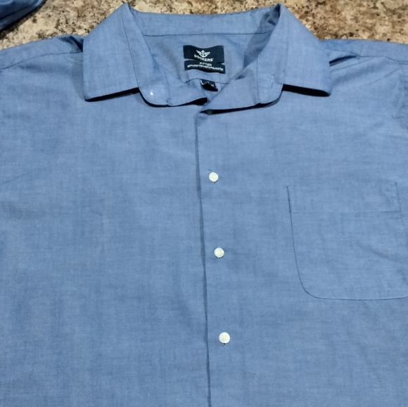 Docker's Long Sleeve Fitted Dress Shirt - Picture 2 of 5